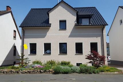 Freistehendes, zu 90% Energieautarkes 1 bis 2 Familien